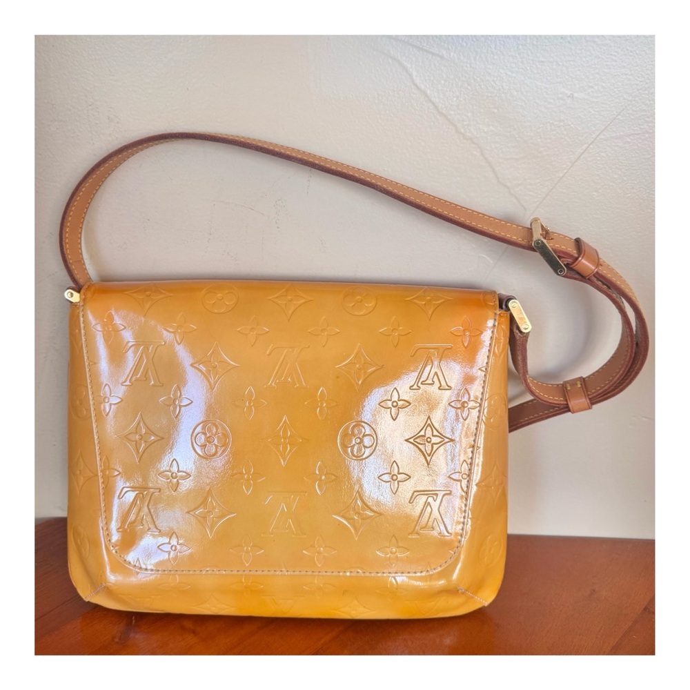 💛SOLD💛LOUIS VUITTON VERNIS THOMPSON STREET YELLOW SHOULDER BAG